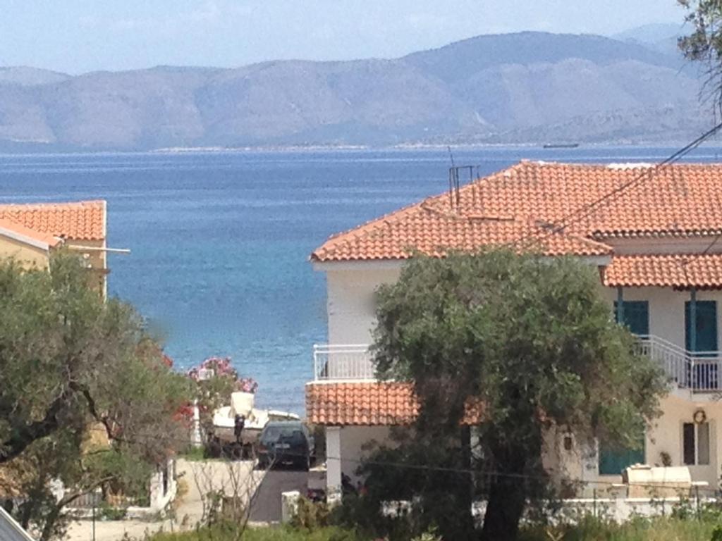 Ionian Breeze Apartments Kávos Esterno foto