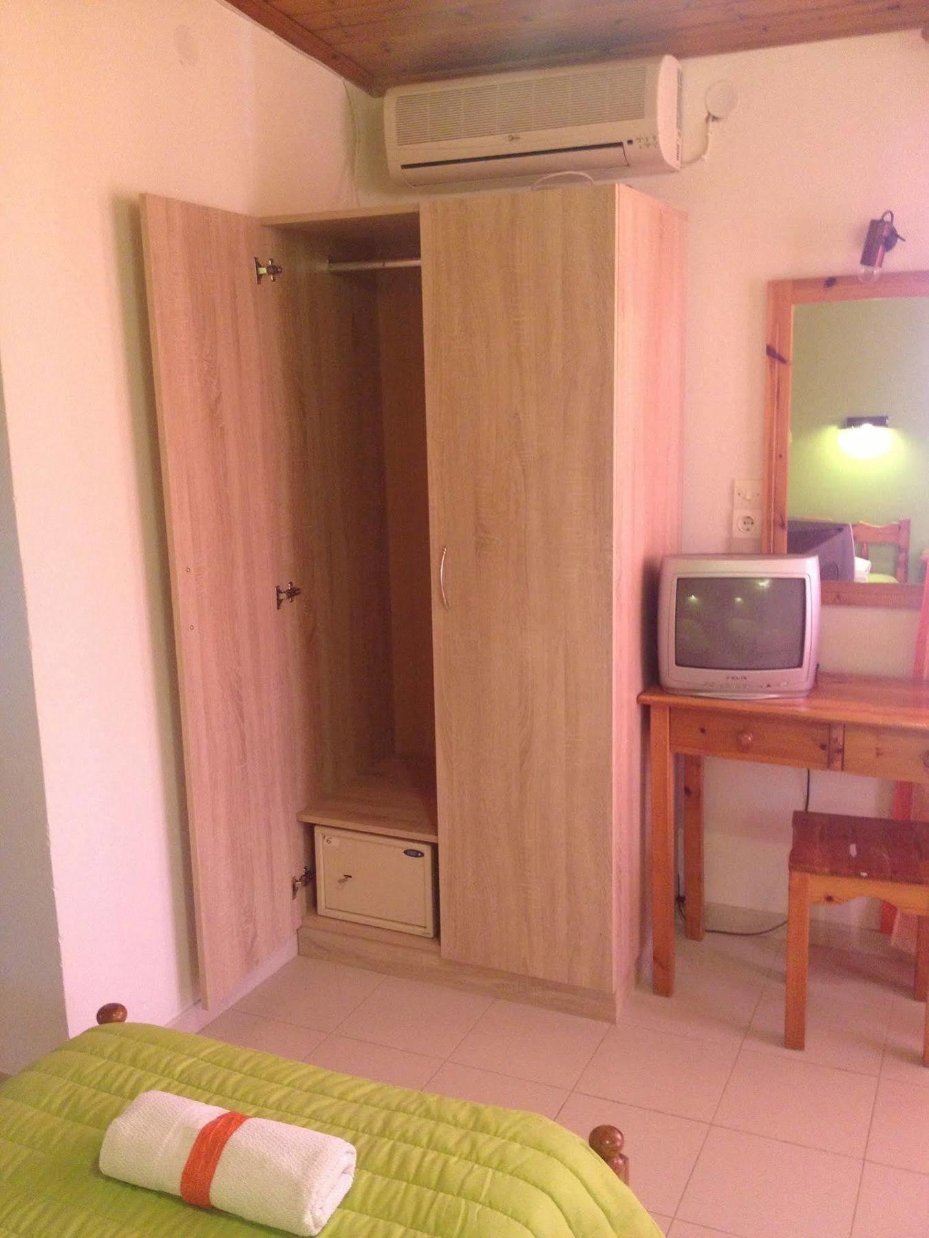 Ionian Breeze Apartments Kávos Esterno foto